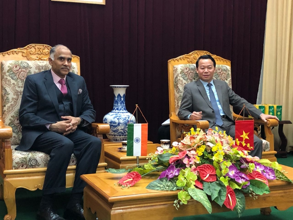 Amb calls on Chairman of People's Committee of Yen Bai Province